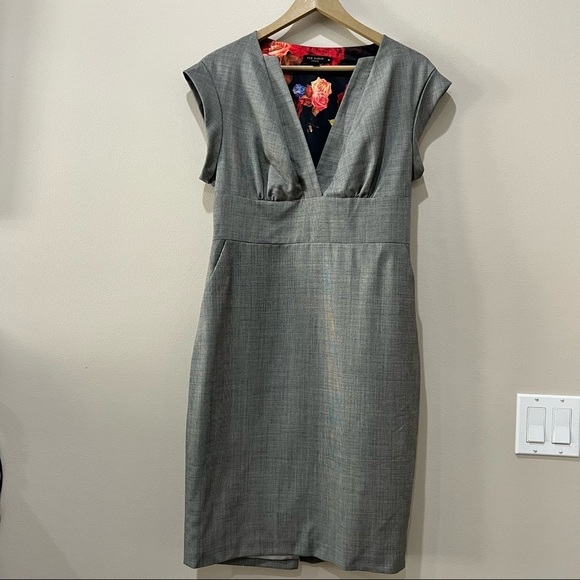 Ted Baker Women’s V Neck Gray Office Dress in size 3